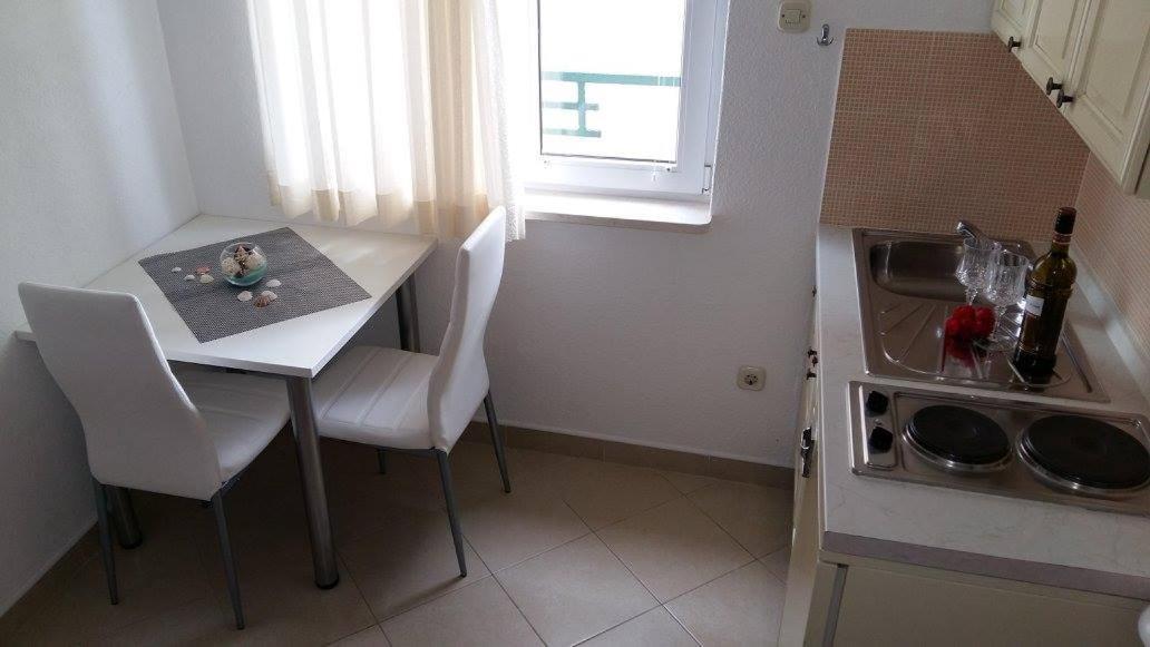 Apartmani Kontic 바스카보다 외부 사진