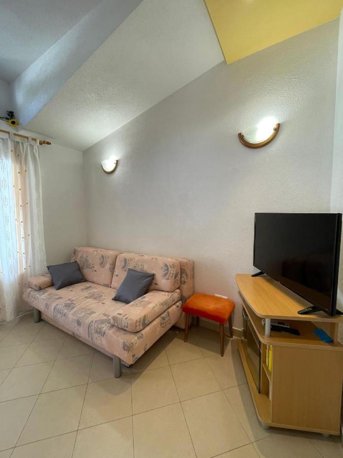 Apartmani Kontic 바스카보다 외부 사진