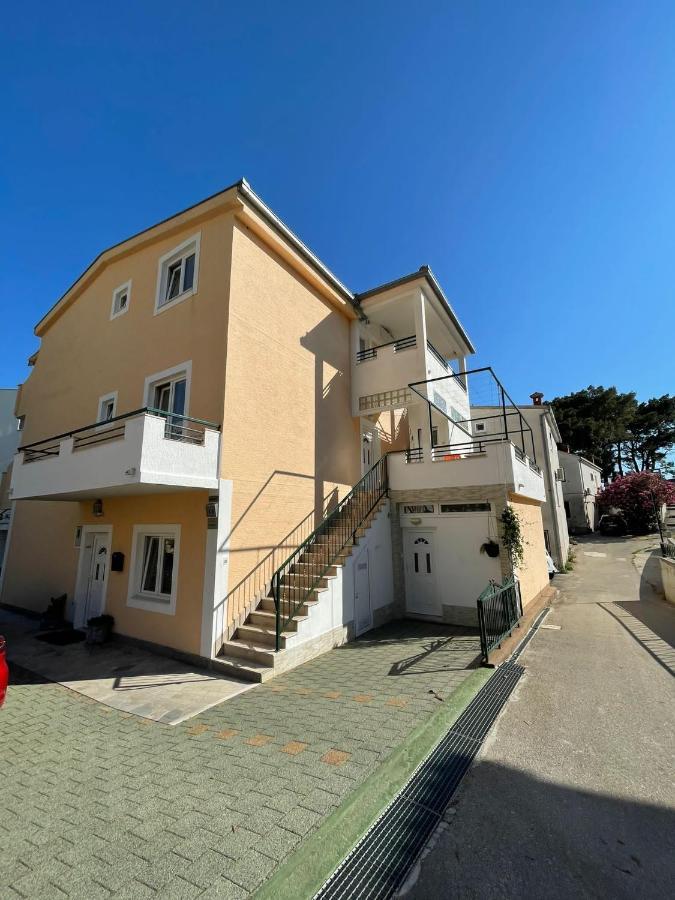 Apartmani Kontic 바스카보다 외부 사진